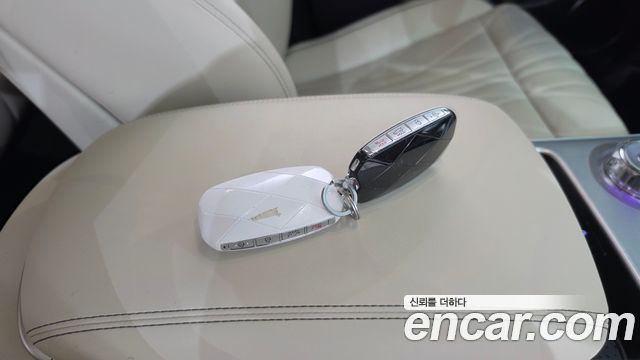 Genesis GV70 2.5T Gasoline AWD 2025 — фото 15