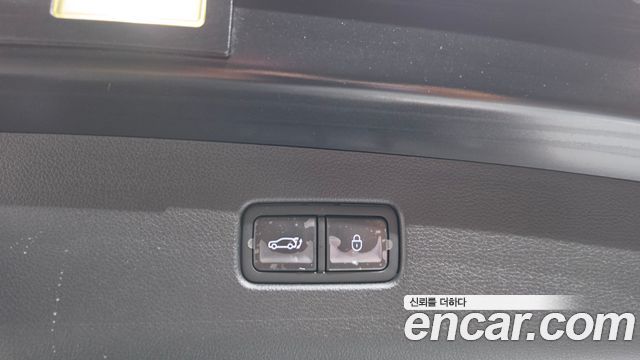 Genesis GV70 2.5T Gasoline AWD 2025 — фото 18