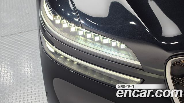 Genesis GV70 2.5T Gasoline AWD 2025 — фото 22