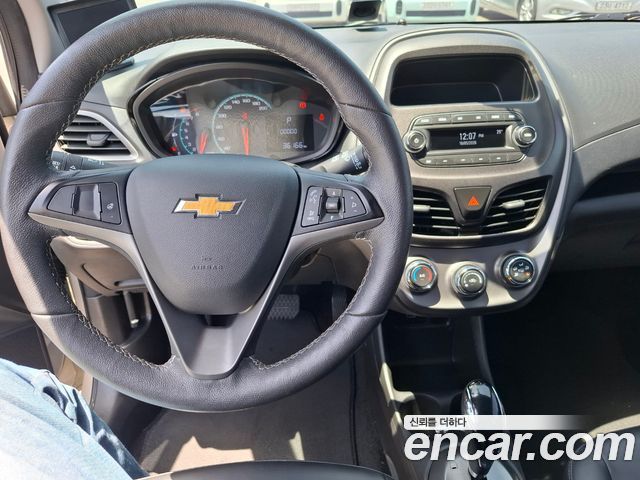 Chevrolet Spark LT 2020 — фото 16