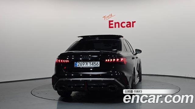 Audi RS3 (8Y) 2.5 TFSI Quattro Carbon Edition 2026 — фото 4