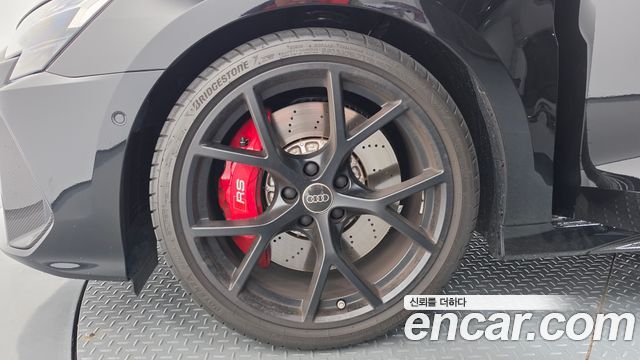 Audi RS3 (8Y) 2.5 TFSI Quattro Carbon Edition 2026 — фото 5