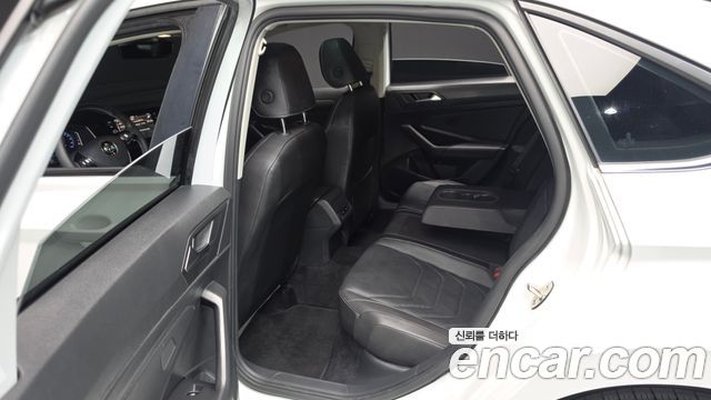 Volkswagen Jetta (VII) 1.4 TSI Prestige 2021 — фото 16
