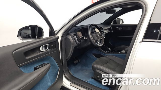 Volvo C40 Recharge Twin Ultimate 2022 — фото 10