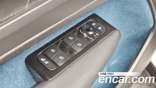 Volvo C40 Recharge Twin Ultimate 2022 — фото 31