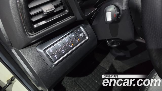 KG Mobility (SsangYong) Very New Tivoli Gasoline 1.5 2WD V3 2022 — фото 18