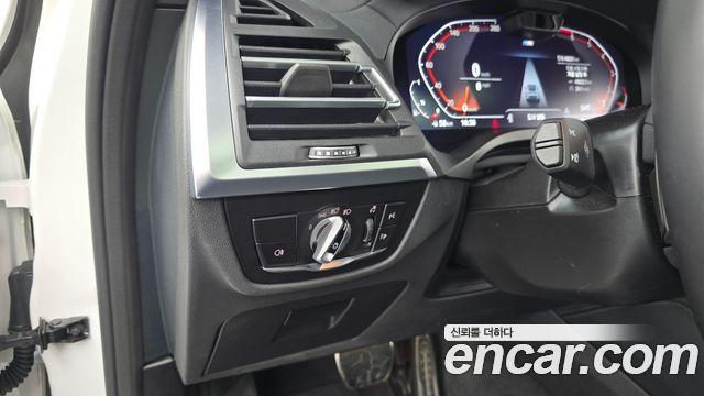 BMW X4 (G02) xDrive20i M Sport 2024 — фото 17