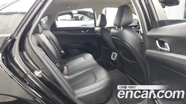 Kia K5 (III) 2.0 Prestige 2022 — фото 16