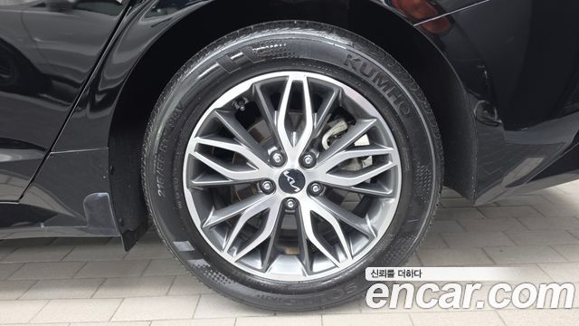 Kia K5 (III) 2.0 Prestige 2022 — фото 27