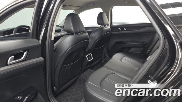 Kia K5 (III) 2.0 Prestige 2022 — фото 32
