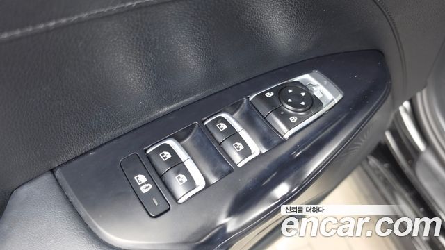 Kia K5 (III) 2.0 Prestige 2022 — фото 34
