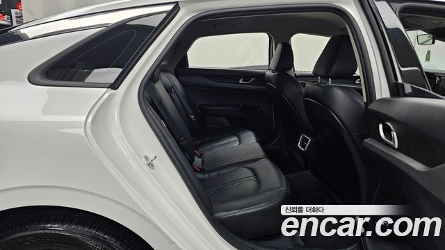 Kia K5 (III) 2.0 Trendy 2023 — фото 15