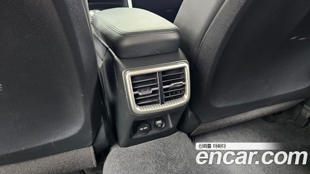 Kia K5 (III) 2.0 Trendy 2023 — фото 35
