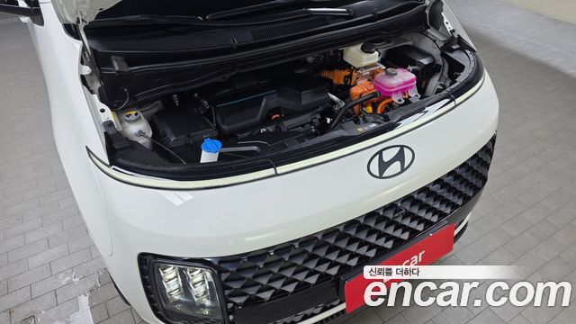 Hyundai Staria HEV 1.6 Lounge 7-Seater Inspiration 2025 — фото 6