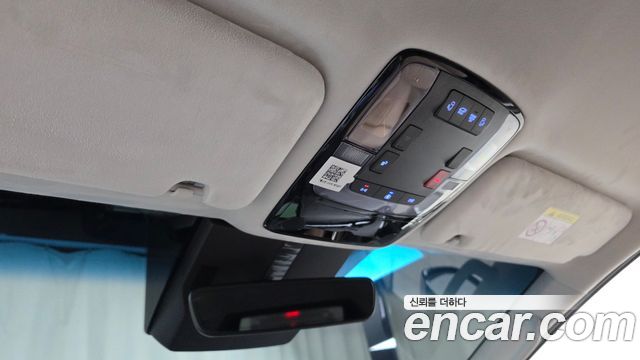 Hyundai Staria HEV 1.6 Lounge 7-Seater Inspiration 2025 — фото 23