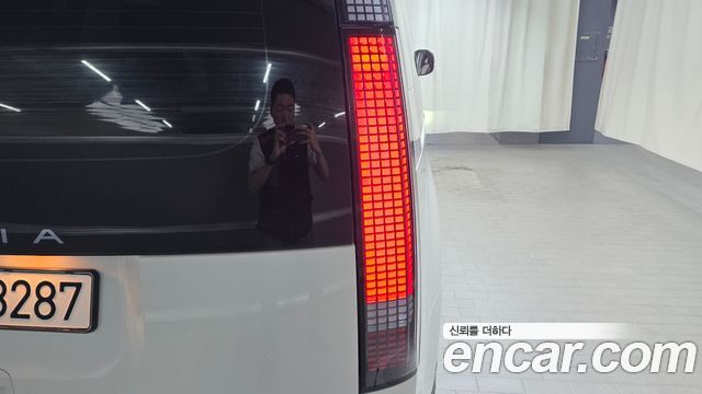 Hyundai Staria HEV 1.6 Lounge 7-Seater Inspiration 2025 — фото 29