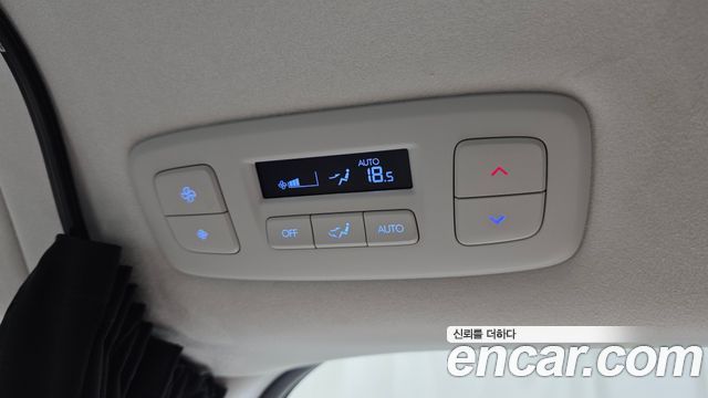 Hyundai Staria HEV 1.6 Lounge 7-Seater Inspiration 2025 — фото 36