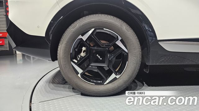 Kia Sportage (V) Gasoline 1.6 Turbo 2WD Signature 2025 — фото 5