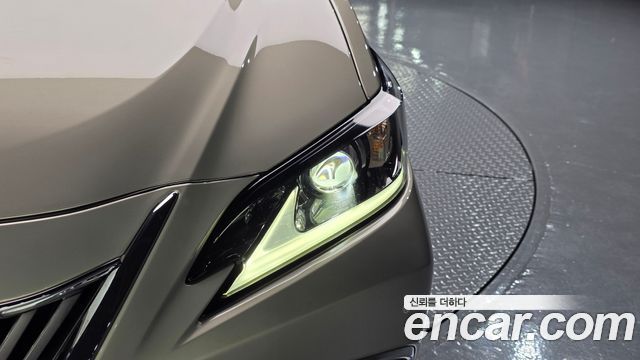 Lexus ES300h (VII) Luxury Plus 2019 — фото 22
