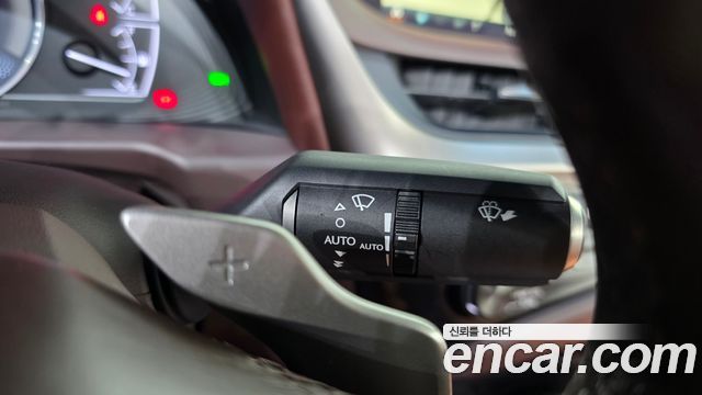 Lexus ES300h (VII) Luxury Plus 2019 — фото 27