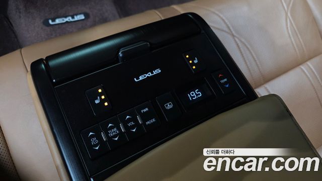 Lexus ES300h (VII) Luxury Plus 2019 — фото 29