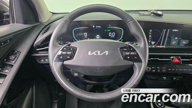 Kia Niro Prestige 2022 — фото 14