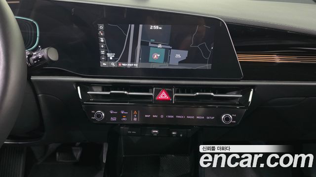 Kia Niro Prestige 2022 — фото 15