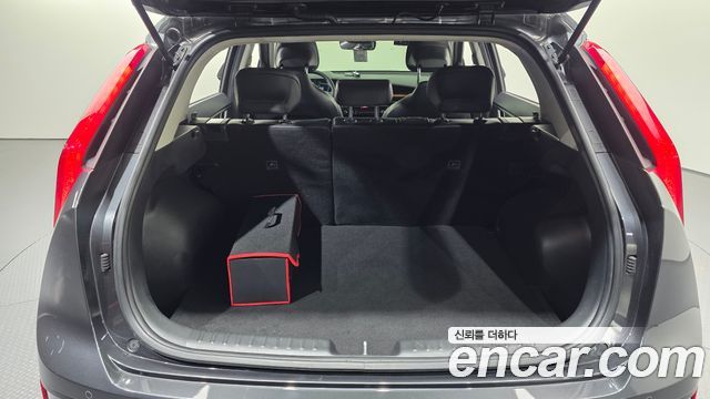 Kia Niro Prestige 2022 — фото 20
