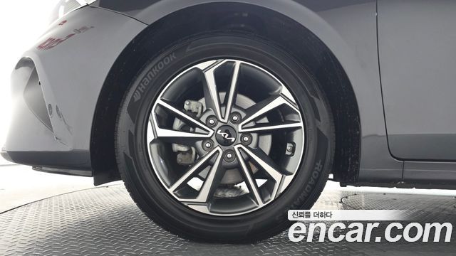 Kia K3 (II) 1.6 Prestige 2022 — фото 5