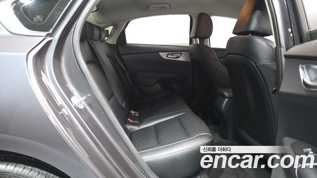 Kia K3 (II) 1.6 Prestige 2022 — фото 11