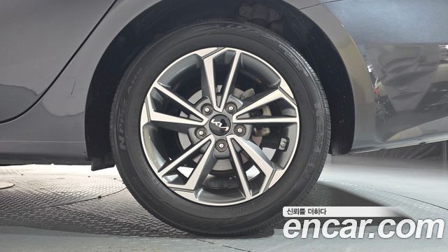 Kia K3 (II) 1.6 Prestige 2022 — фото 21