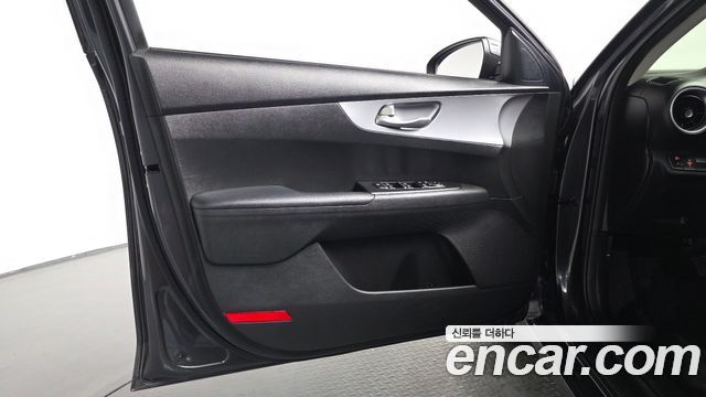 Kia K3 (II) 1.6 Prestige 2022 — фото 24