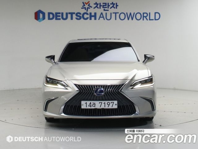 Lexus ES300h (VII) Executive 2019 — фото 3