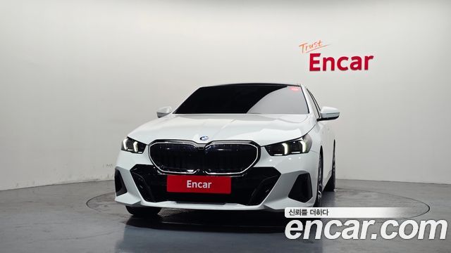 BMW 5 Series (G60) 520i Special Edition 2025 — фото 3