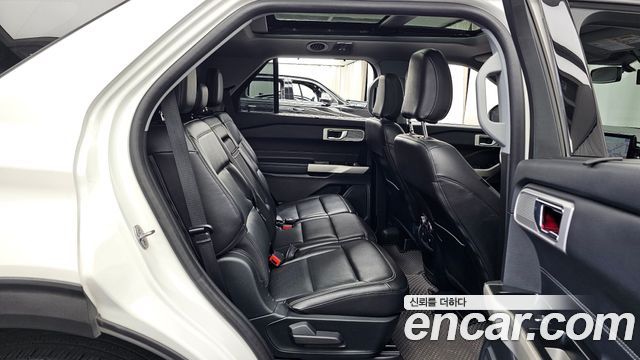 Ford Explorer (VI) 2.3 LimIted 4WD 2021 — фото 12