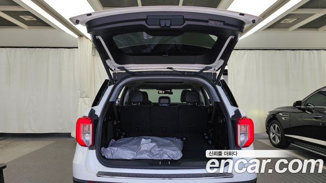 Ford Explorer (VI) 2.3 LimIted 4WD 2021 — фото 20