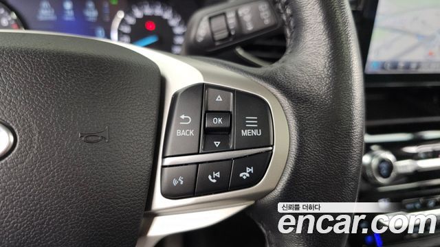 Ford Explorer (VI) 2.3 LimIted 4WD 2021 — фото 31