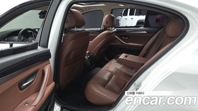 BMW 5 Series (F10) 520d M Aero Dynamic 2016 — фото 11