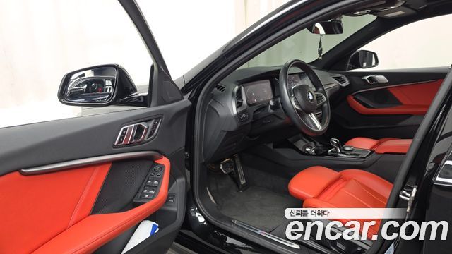 BMW 1 Series (F40) 120i M Sports 2021 — фото 10