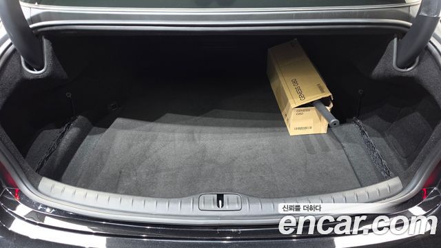 Genesis G80 (RG3) Gasoline 2.5 Turbo AWD 2025 — фото 16