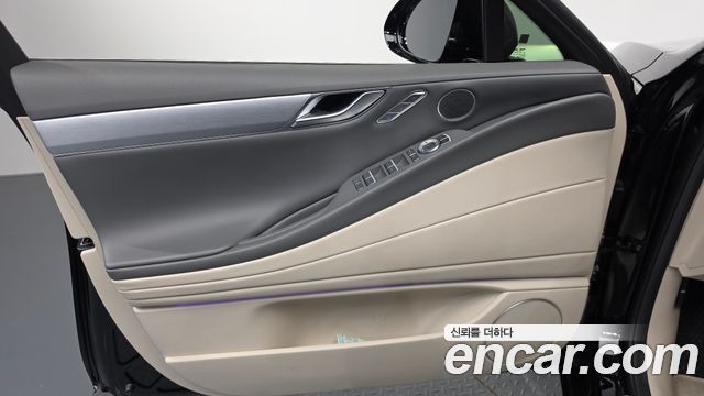 Genesis G80 (RG3) Gasoline 2.5 Turbo AWD 2025 — фото 24