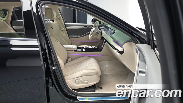 Genesis G80 (RG3) Gasoline 2.5 Turbo AWD 2025 — фото 26