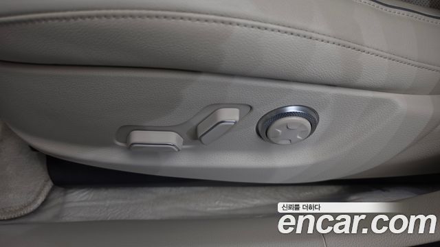 Genesis G80 (RG3) Gasoline 2.5 Turbo AWD 2025 — фото 31