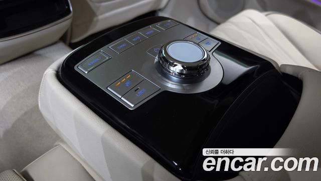 Genesis G80 (RG3) Gasoline 2.5 Turbo AWD 2025 — фото 33