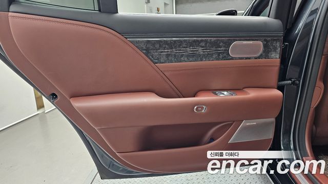 Genesis G90 (RS4) Gasoline 3.5 Turbo AWD 2022 — фото 25