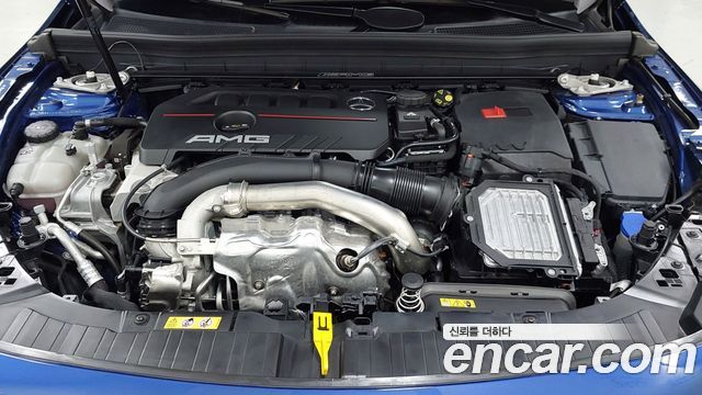 Mercedes-Benz GLB-Class (X247) AMG GLB35 4MATIC 2025 — фото 6