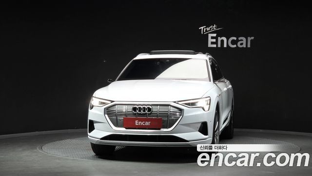 Audi e-tron 55 Quattro 2020 — фото 3