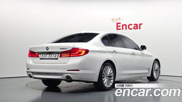BMW 5 Series (G30) 520d Luxury Special Edition 2018 — фото 2