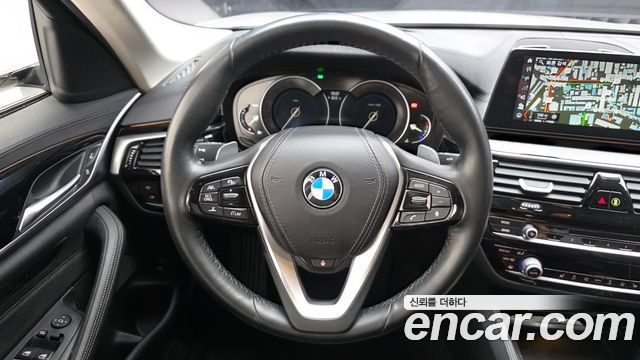 BMW 5 Series (G30) 520d Luxury Special Edition 2018 — фото 13