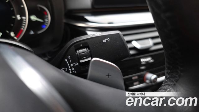 BMW 5 Series (G30) 520d Luxury Special Edition 2018 — фото 30